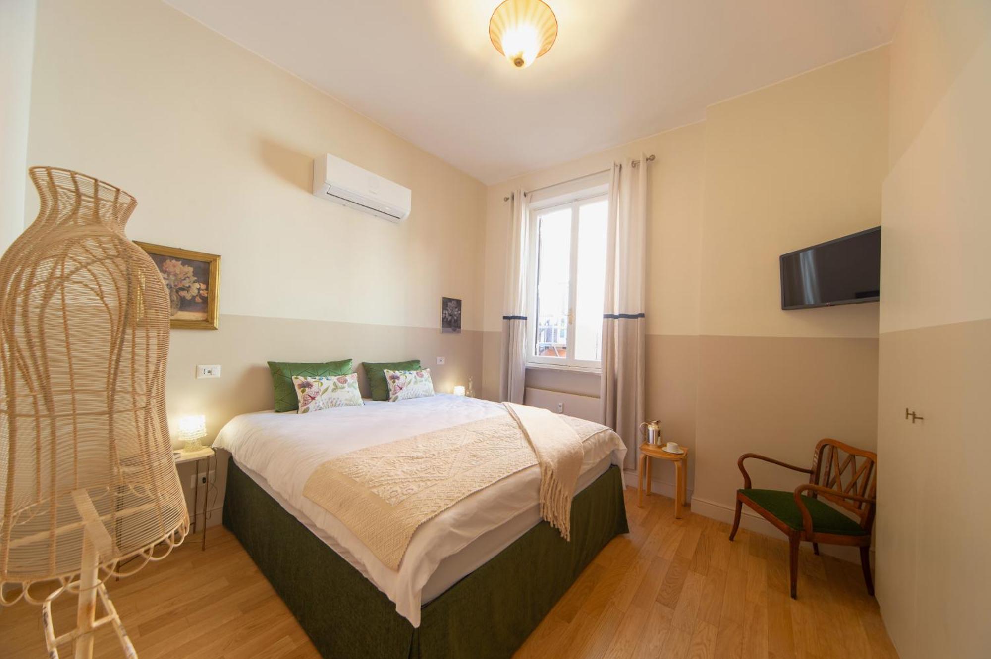 Bernini Stay, Next To Trevi Fountain Рим Екстериор снимка